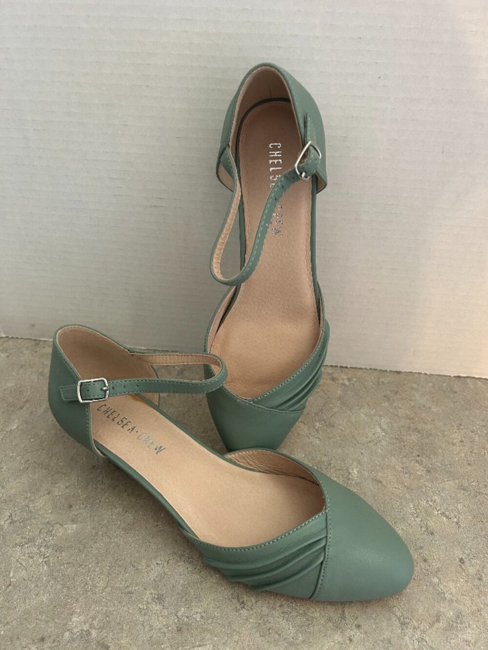 NIB Chelsea Crew Ankle Strap Pointed Toe Dress Shoe